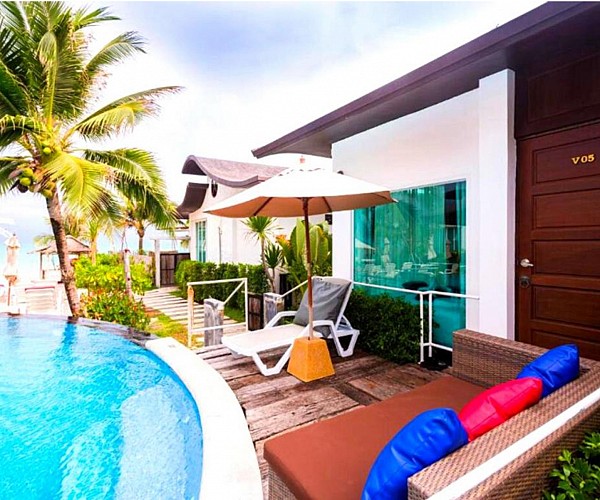 Luxury Family Villa - Pool Access
